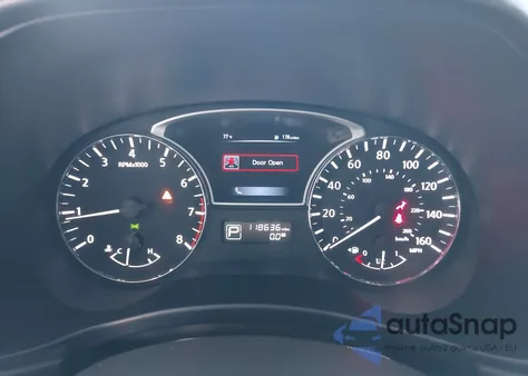 2015 Nissan Pathfinder Sl z USA, uszkodzony, nr VIN 5N1AR2MN5FC710624